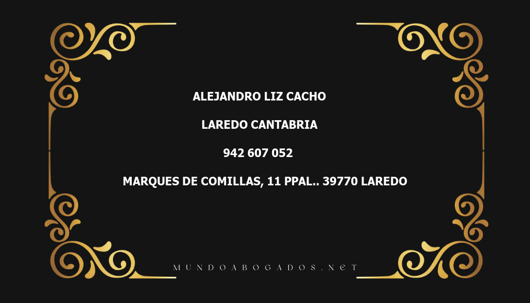 abogado Alejandro Liz Cacho en la localidad de Laredo