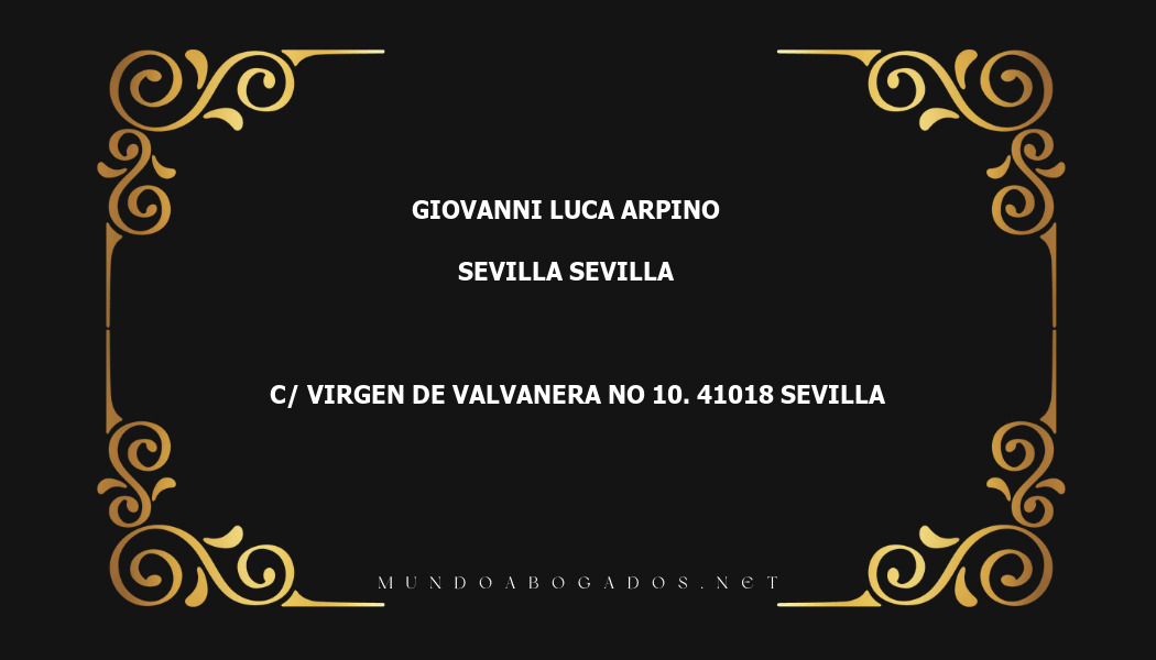 abogado Giovanni Luca Arpino en la localidad de Sevilla