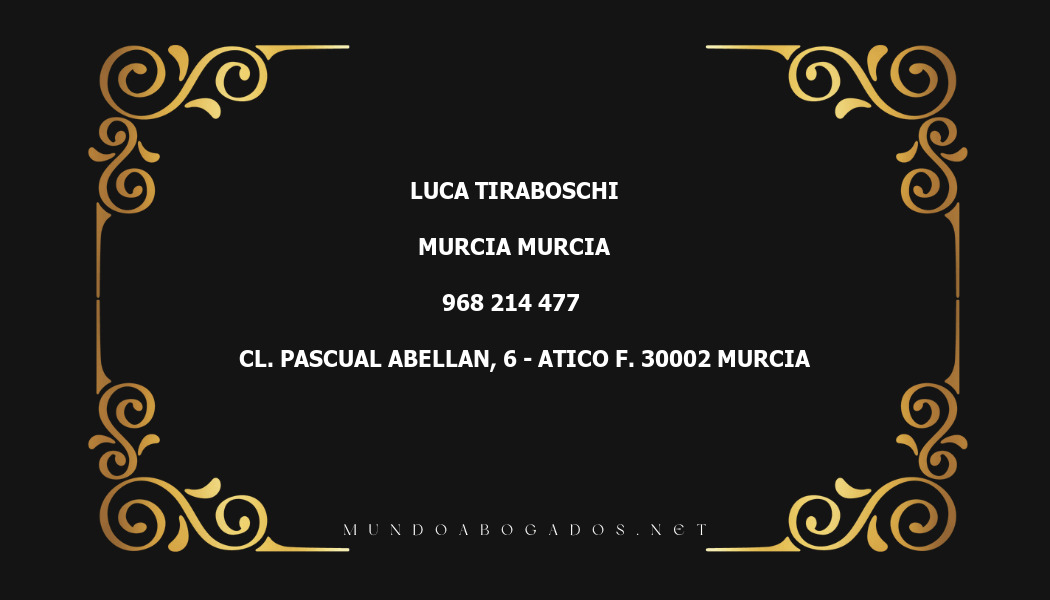 abogado Luca Tiraboschi en la localidad de Murcia